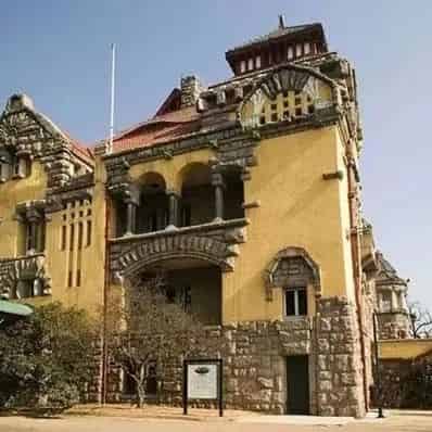 青島市歌舞劇院